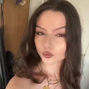 Meet your Posher, Janet